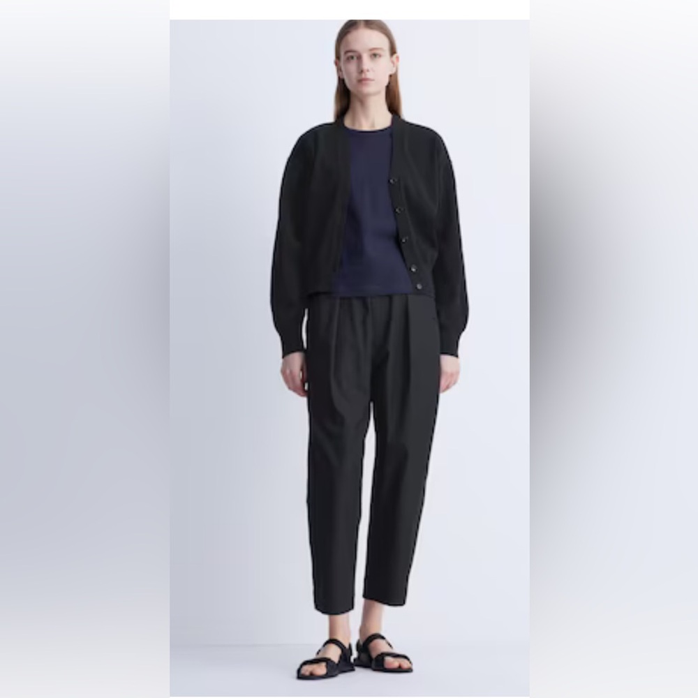 Uniqlo U pants. Black. Size small. Worn once.